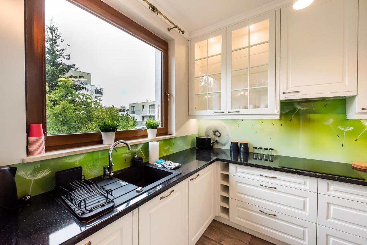Prestige Verdant Apartment Varsavia Esterno foto