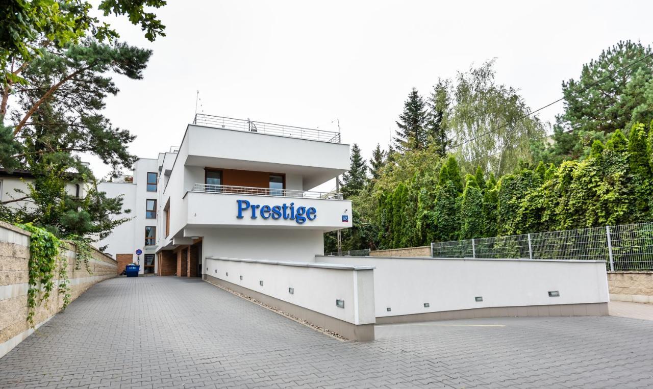 Prestige Verdant Apartment Varsavia Esterno foto