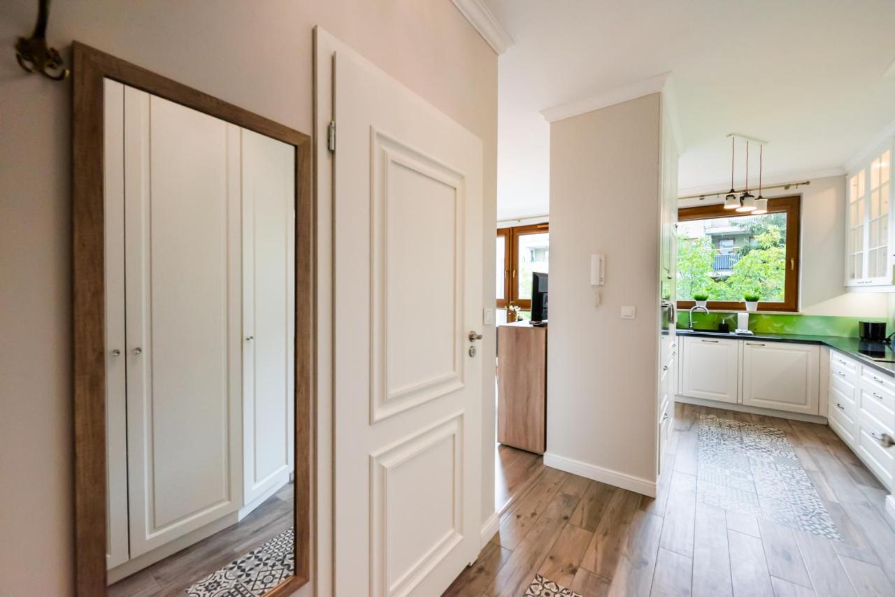 Prestige Verdant Apartment Varsavia Esterno foto
